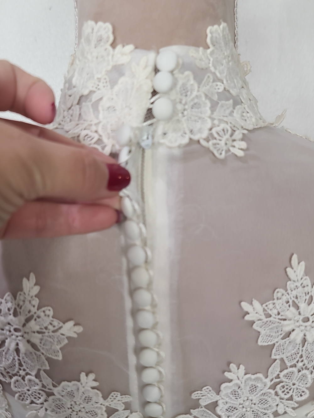 Vtg 70s Bridal Originals White Lace Modest Long-Sleeve A-Line Wedding Dress 8 - Picture 10 of 16